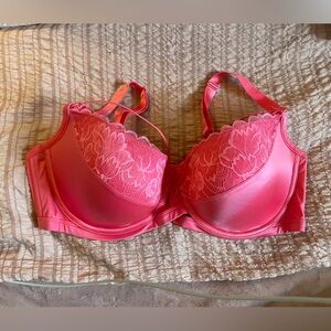 42DDD Hot pink NWoT Deesse bra